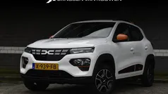 Wit Gebruikt 2023 Dacia Spring Expression Hatchback | € 13.345 (Eerlijke prijs)