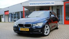 Blauw Gebruikt 2016 BMW 320 Executive Stationwagen | € 14.950 (Goede deal)