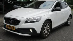 Wit Gebruikt 2016 Volvo V40 CC Momentum Stationwagen | € 14.950 (Eerlijke prijs)