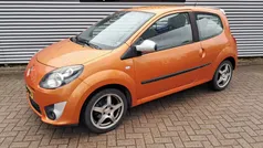 Oranje Gebruikt 2008 Renault Twingo Dynamique Hatchback | € 2.445 (Eerlijke prijs)