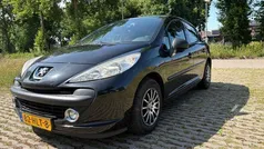 Zwart Gebruikt 2009 Peugeot 207 Hatchback | € 1.750 (Eerlijke prijs)
