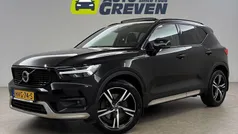 Zwart Gebruikt 2021 Volvo XC40 R-Design SUV | € 29.900 (Eerlijke prijs)