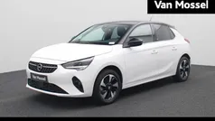 Wit Gebruikt 2022 Opel Corsa-e Elegance Hatchback | € 19.940 (Eerlijke prijs)
