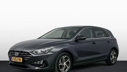 Occasion Hyundai i30 Comfort 120 PK (88 kW) 2023 Zwart Hatchback