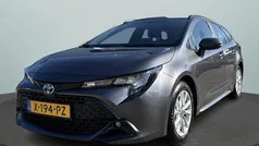 Grijs, metallic lak Gebruikt 2024 Toyota Corolla Active Stationwagen | € 29.950 (Eerlijke prijs)