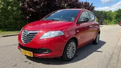 Rood Gebruikt 2013 Lancia Ypsilon Silver Hatchback | € 4.650 (Eerlijke prijs)