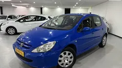 Blauw Gebruikt 2005 Peugeot 307 Premium Hatchback | € 999 (Goede deal)