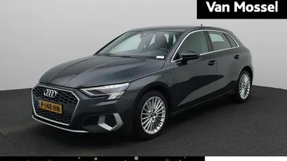 Grijs Occasion 2022 Audi A3 Sportback e-tron Business Hatchback | € 22.900 (Goede deal)
