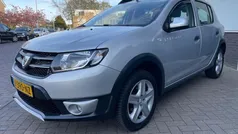 Gebruikt 2015 Dacia Sandero Lauréate Hatchback | € 7.200 (Eerlijke prijs)