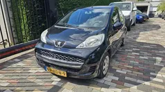 Zwart Gebruikt 2010 Peugeot 107 Urban Move Hatchback | € 3.450 (Eerlijke prijs)