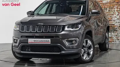 Grijs Gebruikt 2017 Jeep Compass Limited SUV | € 17.295 (Eerlijke prijs)