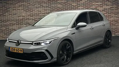 Occasion 2023 VW Golf VIII R-line Hatchback | € 30.950 (Eerlijke prijs)