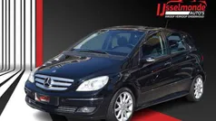 Zwart Gebruikt 2005 Mercedes B200 MPV | € 6.440 (Eerlijke prijs)