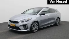 Grijs Gebruikt 2021 Kia ProCeed Hatchback | € 23.900 (Eerlijke prijs)