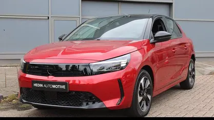 Rood Nieuw 2025 Opel Corsa-e Hatchback | € 26.945 (Eerlijke prijs)