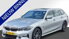 Gebruikt 2020 BMW 330e Luxury Line Stationwagen | € 29.950 (Eerlijke prijs)