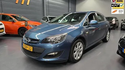 Gebruikt 2014 Opel Astra Hatchback | € 7.350 (Eerlijke prijs)