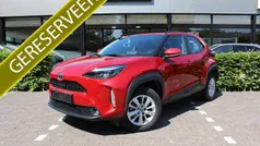 Rood Gebruikt 2024 Toyota Yaris Cross Plus SUV | € 29.950 (Eerlijke prijs)