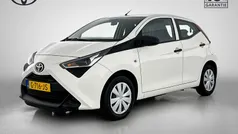 Wit Gebruikt 2019 Toyota Aygo Hatchback | € 9.945 (Eerlijke prijs)