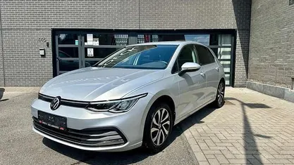 Gebruikt 2022 VW Golf Active Sedan | € 24.900 (Eerlijke prijs)