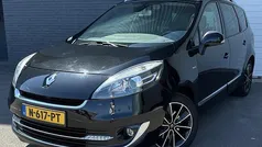 Zwart, metallic lak Gebruikt 2013 Renault Grand Scénic III Bose Edition MPV | € 4.750 (Goede deal)