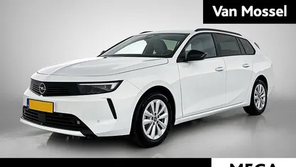 Wit Gebruikt 2025 Opel Astra Business Edition Stationwagen | € 26.440 (Goede deal)