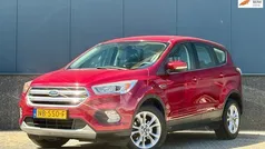 Rood Gebruikt 2017 Ford Kuga Titanium SUV | € 9.995 (Super prijs)