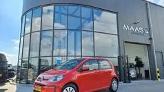 Rood Gebruikt 2017 VW up! move up! Hatchback | € 7.900 (Eerlijke prijs)