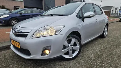 Occasion Toyota Auris Executive 99 PK (72 kW) 2011 Grijs Hatchback