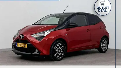 Rood Gebruikt 2021 Toyota Aygo X-clusiv Hatchback | € 15.399 (Eerlijke prijs)