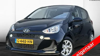 Zwart Occasion 2019 Hyundai i10 Comfort Hatchback | € 10.950 (Eerlijke prijs)