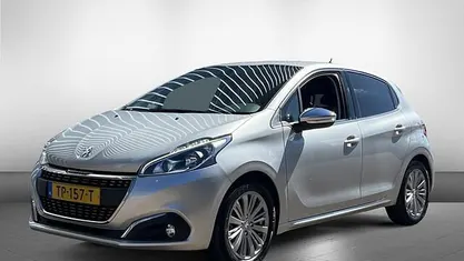 Gebruikt 2018 Peugeot 208 Allure Hatchback | € 9.240 (Eerlijke prijs)