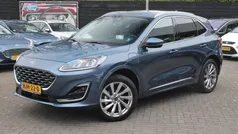 Blauw, metallic lak Gebruikt 2024 Ford Kuga Vignale SUV | € 35.995 (Eerlijke prijs)