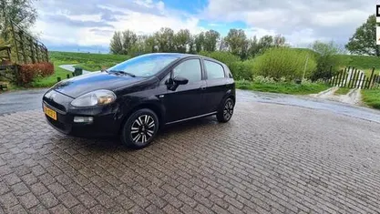 Zwart Gebruikt 2012 Fiat Punto Evo Easy Hatchback | € 2.950 (Eerlijke prijs)