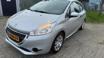 Occasion Peugeot 208 Access 68 PK (50 kW) 2013 Hatchback