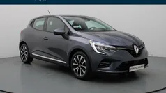 Grijs, metallic lak Gebruikt 2020 Renault Clio V Zen Hatchback | € 13.990 (Eerlijke prijs)