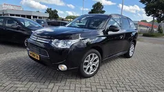 Zwart Gebruikt 2014 Mitsubishi Outlander Instyle SUV | € 11.250 (Eerlijke prijs)