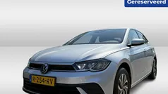 Grijs Gebruikt 2022 VW Polo Life Hatchback | € 18.450 (Eerlijke prijs)
