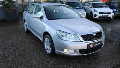 Gebruikt 2011 Skoda Octavia Ambition Stationwagen | € 5.950 (Eerlijke prijs)
