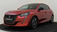 Rood Gebruikt 2022 Peugeot 208 Allure Hatchback | € 16.625 (Eerlijke prijs)