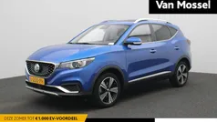 Blauw Gebruikt 2021 MG ZS Luxury Sedan | € 16.495 (Eerlijke prijs)