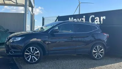 Paars Gebruikt 2017 Nissan Qashqai 360º SUV | € 15.490 (Eerlijke prijs)