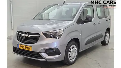 Grijs Occasion 2022 Opel Combo-e Life Edition MPV | € 20.400 (Eerlijke prijs)