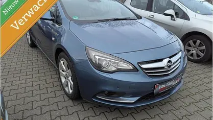 Blauw Occasion 2015 Opel Cascada Cosmo Cabriolet | € 14.250 (Eerlijke prijs)