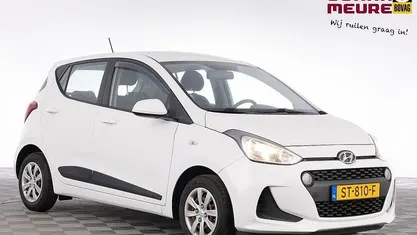 Wit Gebruikt 2018 Hyundai i10 Comfort Hatchback | € 9.990 (Eerlijke prijs)