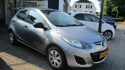 Gebruikt 2011 Mazda 2 Hatchback | € 3.000 (Eerlijke prijs)