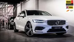 Gebruikt 2020 Volvo V60 R-Design Stationwagen | € 25.980 (Goede deal)