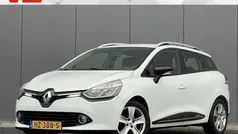 Wit, metallic lak Gebruikt 2016 Renault Clio GrandTour Expression Stationwagen | € 5.699 (Eerlijke prijs)
