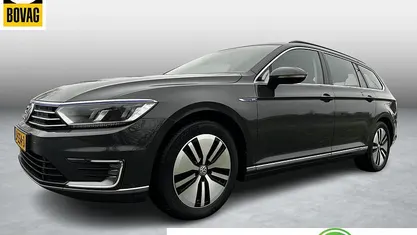 Grijs Gebruikt 2016 VW Passat GTE Stationwagen | € 13.700 (Goede deal)