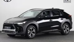 Astral black (donker zwart) Nieuw 2025 Toyota bZ4X SUV | € 42.850 (Super prijs)